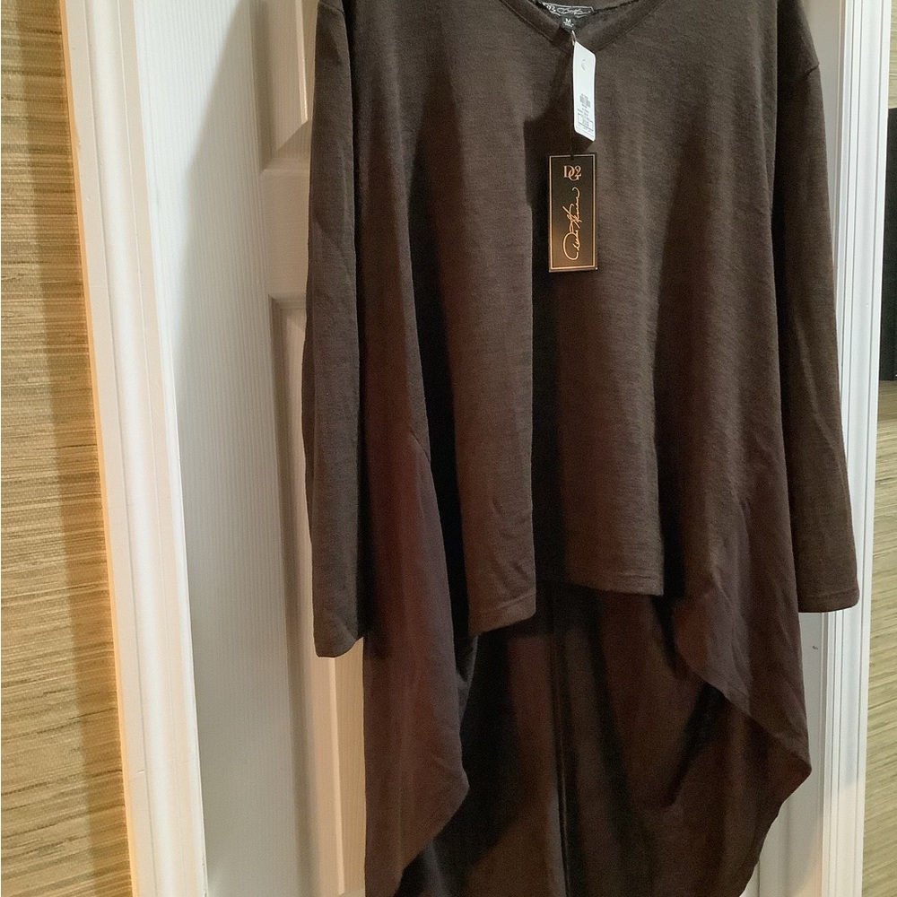 DG2 Tail Shirt
